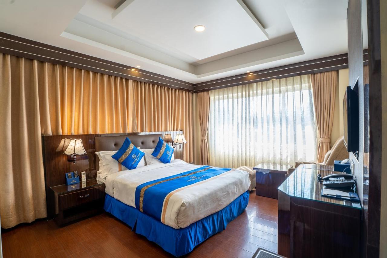 Shangrila Blu Hotel Lalitpur Extérieur photo
