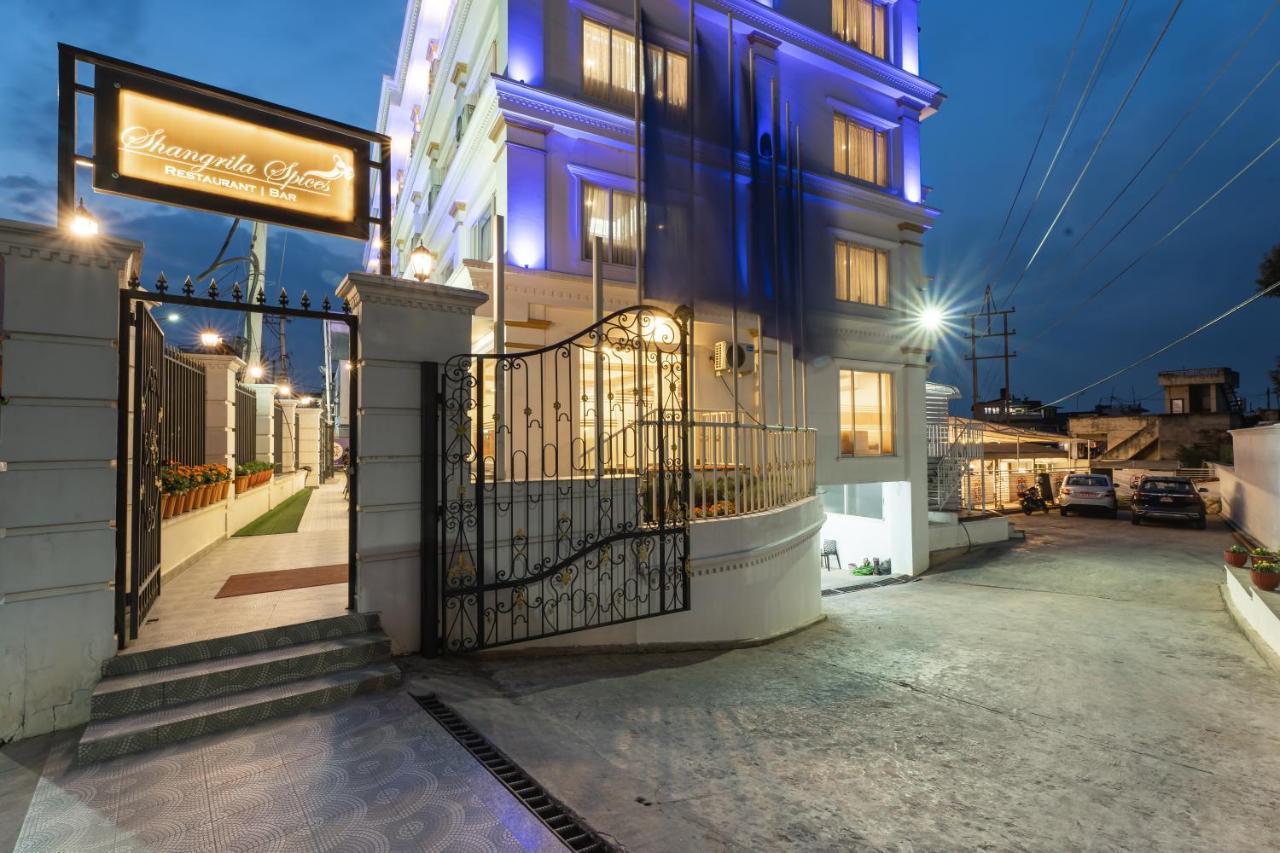 Shangrila Blu Hotel Lalitpur Extérieur photo